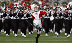 麥克傑克森看了也會掉淚！全美最強俄亥俄州立大學樂隊表演 俄亥俄州立大學樂隊、The Ohio State University Marching Band、OSU