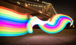 暗夜彩虹穿梭城市裡的大小角落 Pixelstick光繪動態攝影創作 光繪、攝影、募資、Pixelstick、藝術