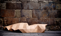 浪跡天涯小被被 時尚流浪漢必備家當 紙箱、創意、街頭