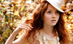 她是天上派來的吧？精靈系超模莉莉柯爾 超模、精靈、莉莉柯爾、湯姆希德斯頓、Lily Cole