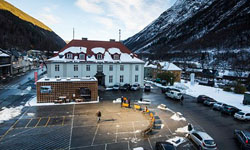 冬季憂鬱退散！巨大鏡子讓挪威小鎮重見天日 北歐、冬天、挪威、Rjukan、 Martin Andersen