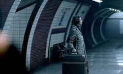 還想聽見你的聲音  改編真實故事的《記憶月台》廣告    影片、地鐵、倫敦、記憶月台、改編、真實故事、廣告、金士頓