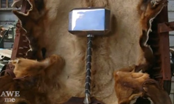 雷神之槌現身地球！超強工匠打造出超級英雄們的武器 雷神索爾、索爾、洛基、Mjölnir、Man at Arms、美國隊長、金鋼狼、探險活寶、魔戒