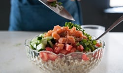 中東家庭經典款　Q彈塔布勒沙拉 4F COOKING HOME、塔布勒沙拉、食譜、敘利亞、黎巴嫩、歐洲、煙薰鮭魚、蔬菜、