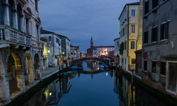 驚見輕功水上飄！一揭義大利小鎮基奧賈「高水」的神秘現象 高水、義大利、基奧賈、Chioggia、acqua alta、威尼斯