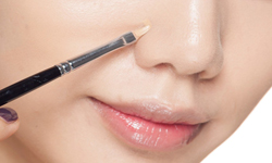 立即提升注目度！閃耀光芒的魅力彩妝術 VOCE、冬季、彩妝、遮瑕、肌膚、黑眼圈、遮瑕品、