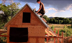 再窮都要有房子！美國小情侶親手搭建夢想小屋 Christopher Smith、房價、建築、自助