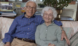 這才叫愛情長跑！結婚81年的夫妻歡慶紀念日 結婚、最久、81年、夫妻、John