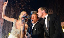 11月30日 大明星小狗仔：威廉王子拉泰勒絲開唱！ 大明星小狗仔、威廉、泰勒絲、邦喬飛、萊恩雷諾斯