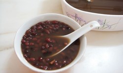 經期的Dos & Don'ts 女孩們都要注意的飲料小常識 經期、女孩、小紅、經痛、失血