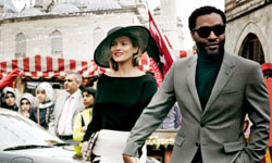 超模的拍拖對象是他？凱特摩絲的名媛風格照 kate moss、Mario Testino、Keira Knightley、Chiwetel Ejiofo