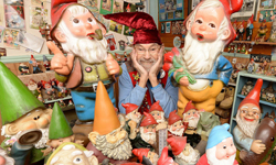 連凱特王妃都認識他！蒐集1700隻精靈玩偶的精靈爺爺 精靈、蒐集、Ron Broomfiel、凱特王妃、英國