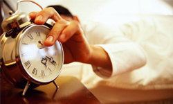 為什麼鬧鐘響前自動醒來？關於起床的二三事 科學、鬧鐘、鬧鈴、鈴聲、為什麼