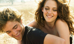 布裘戀=Brangelina 看看外媒都怎麼幫藝人情侶檔取綽號！ 綽號、Bennifer、Garfleck、Brangelina、TomKat、Robsten、Tay-Squared、Kimye