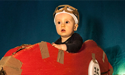 萌劇場開麥拉！寶寶重現電影名場面 萌、可愛、寶寶、嬰兒、小孩、電影、場面、劇場、開麥拉、厚紙板、紙板