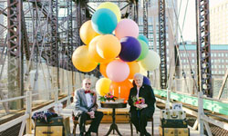 結婚61年的禮物！老夫妻的《天外奇蹟》主題週年紀念照 攝影、Lauren Wells、UP、天外奇蹟、結婚、藝術