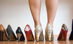 天冷如何穿出好比例？不同腿型之鞋款穿搭指南 冬天、穿搭、踝靴、雪靴、高跟鞋