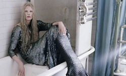 成人版人魚夢境 超模時尚攝影輯《Far, Far from Land》 Far、 Far from Land、Tim Walker、Kristen McMenamy、W magazine