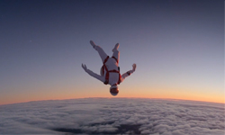 立志當隕石？從太空邊緣向地表極限跳傘 太空、邊緣、大氣層、澳洲、維多利亞