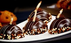 又被Monday blue籠罩了嗎？盤點能讓心情變好的食物 ibeauty、Blue Monday、深綠色蔬菜、柳橙、木瓜、巧克力、碳水化合物、幸福、甜食