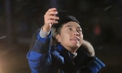 妞快報：雪地裡的迷人微笑 李昇基釋出代言品牌廣告花絮 李昇基、國民弟弟、代言、廣告、花絮