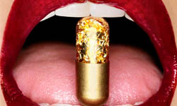 You are what you eat?讓你大便變黃金的黃金膠囊藝術 Tobias Wong、黃峻豪、金膠囊 銀膠囊、藝術