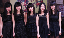 妞專訪：年紀輕輕不只卡哇伊　東京女子流的少女秘密 妞專訪、東京女子流、tokyo girls' style、日本、少女團體、台灣、專訪、年輕、可愛