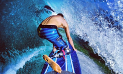 被鯊魚咬去小腿也不放棄 熱愛海洋的衝浪運動家Mike Coots 衝浪、海洋、Mike Coots、鯊魚、運動家