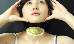 櫻花妹斷頭、剝皮、吃自己！趙燁視覺錯亂人體彩繪 趙燁、視覺錯亂、人體、彩繪、櫻花妹