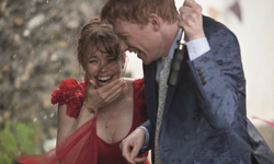 把你擁入懷中再道歉！男生打動女生芳心的四個秘訣 擁入懷中、道歉、心靈、融化、秘訣