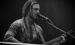 發現好聲音：詩人爸爸寫詞、才子小孩譜曲！冰島新秀─艾思格Ásgeir 艾思格、Ásgeir、爸爸、寫詞、冰島