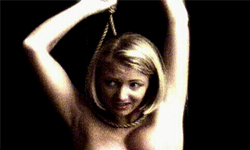 死了就能永遠維持金髮？OL離奇自殺事件 上吊、自殺、死亡、離奇、動機