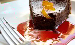 情人節巧克力內含經血！媲美下蠱的「人血巧克力」傳說 巧克力、情人節、經血、傳說、降頭