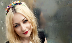 空靈歌姬Kate Miller-Heidke 古典底唱流行曲 澳洲、空靈、歌姬、女星、歌手、古典、流行、另類、靈活、嚴謹、純淨、Kate Miller-Heidke