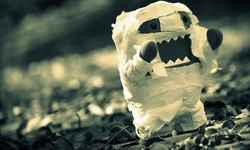 多摩君其實想把懶熊做掉？可愛又KUSO的多摩君生活記趣 多摩君、DOMO、可愛、生活、懶懶熊