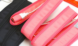 隨身攜帶又能當隨身包 超貼心的iPhone5傳輸線拉鏈包 iPhone5、x拉鍊包、收納、傳輸線、充電器、充電線