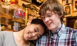 用網路線牽紅線！網友變親密愛人攝影集 私話題、網友、朋友、情侶、愛人