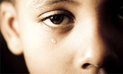 沒考滿分好悲憤！99分男童自我懲罰的殘酷方法 99分、男童、懲罰、滿分、生氣