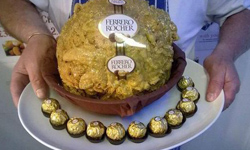 巨人國在吃的？2萬5千大卡的巨無霸油炸金莎 巨人國在、巨無霸、油炸、金莎、John Clarkson