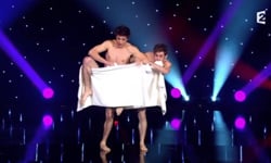 最期待失手的表演？法國帥哥裸體大跳毛巾舞 Les Beaux Frères、Serviette、裸男、帥哥、毛巾舞