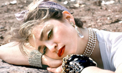 大明星也踢過鐵板！10位A咖成名前收到的拒絕信 踢鐵板、碰釘子、明星、名人、男星、女星、樂團、藝術、動畫、導演、畫家、A咖、成名、拒絕、公司、企業、迪士尼、瑪丹娜、U2、安迪沃荷、提姆波頓、文學、藝術、大師、漫畫、漫畫家、作家、小說家、小說