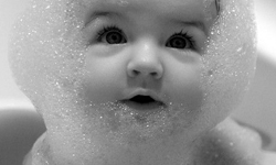 萌度瞬間秒殺你！拍出可愛寶寶的7個小技巧 寶寶、萌、攝影、拍照、撇步