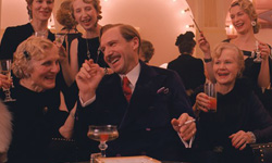 佛地魔也會搞笑？英倫情人－雷夫范恩斯 雷夫范恩斯、佛地魔、辛德勒的名單、為愛朗讀、Ralph Fiennes