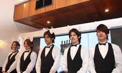 使喚貓奴有多爽？一起來貓餐廳體驗貓的感受 レストラン モンプチ、MonPetit、日本、東京、餐廳