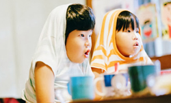 想念無憂無慮的童年？濱田英明的底片相機日常攝影集 濱田英明、小孩、兒子、攝影、底片、相機、日本、田馥甄、親情