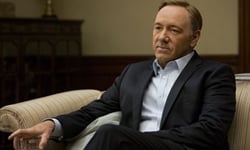 連歐巴馬也是他粉絲  演活《紙牌屋》的凱文史貝西Kevin Spacey 紙牌屋、House Of Cards、凱文史貝西、Kevin Spacey、反派