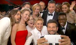 拍照不一定要說Cheese？5種意義不明的拍照口號點點名 拍照、團照、合照、口號