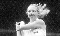 亞曼達賽佛瑞是網球甜心來著！是明星也是運動健將的好萊塢女星 運動健將、葛妮絲派特蘿、Gwyneth Paltrow、凱特哈德森、Kate Hudson