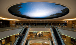 機場竟有蝴蝶園和啤酒廠！全世界最棒的10個機場 機場、出國、世界、最棒的機場、全世界