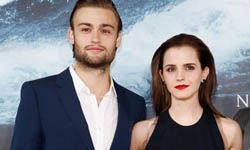 艾瑪華森也為他傾心！《挪亞方舟》男星道格拉斯布斯Douglas Booth 挪亞方舟、道格拉斯布斯、Douglas Booth、養眼、Burberry